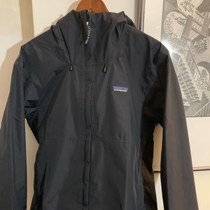 nwt mens Patagonia Torrentshell Rain Jacket size medium